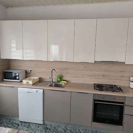 Apartment Jadranka Brist Exterior photo