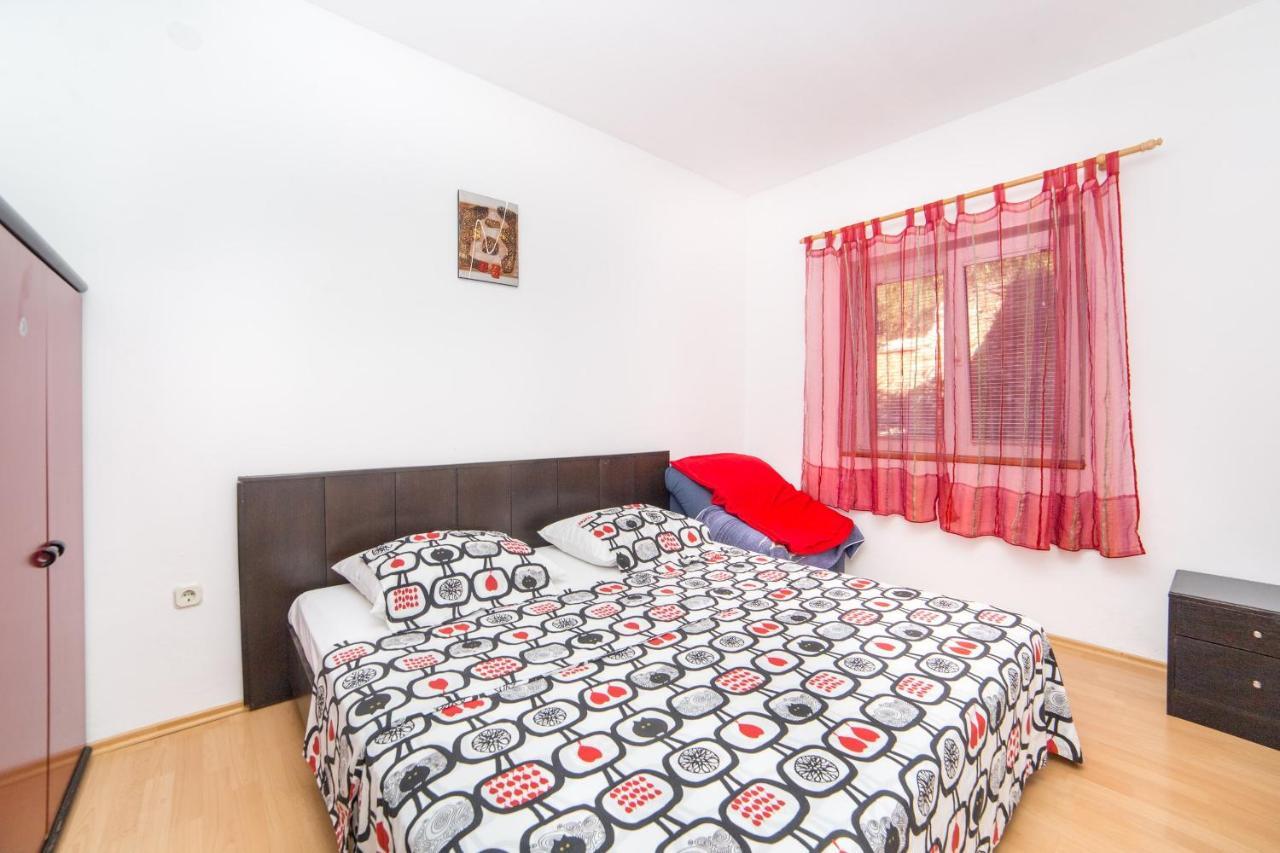 Apartment Jadranka Brist Exterior photo