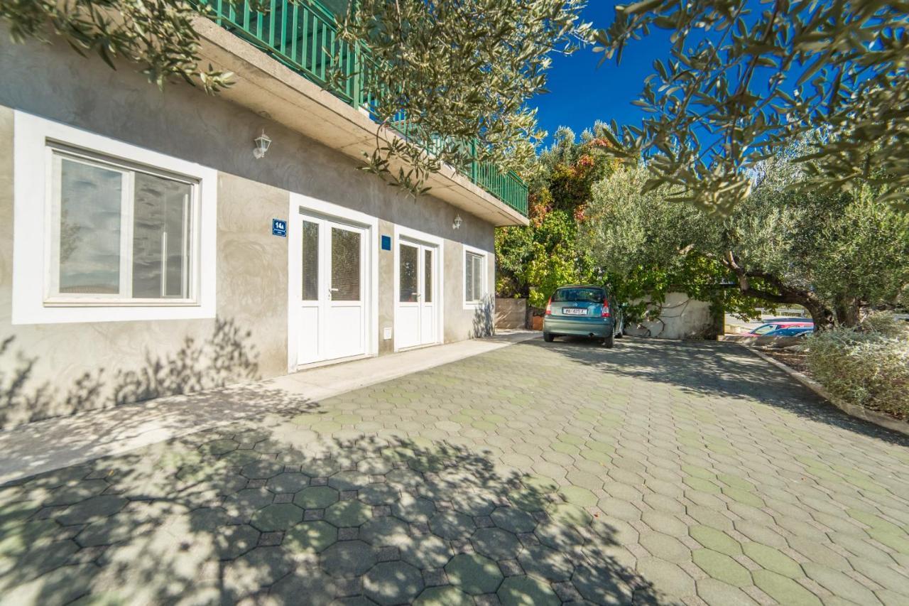 Apartment Jadranka Brist Exterior photo