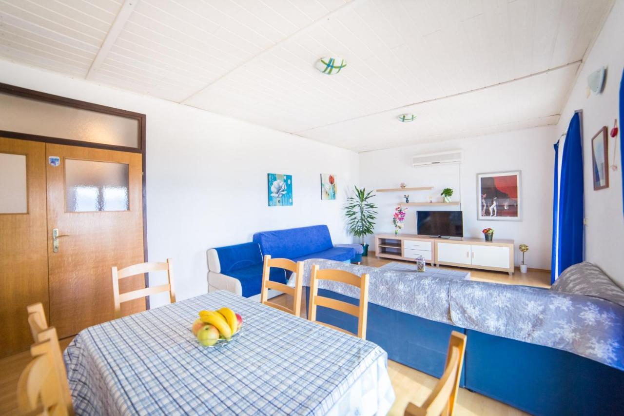 Apartment Jadranka Brist Exterior photo