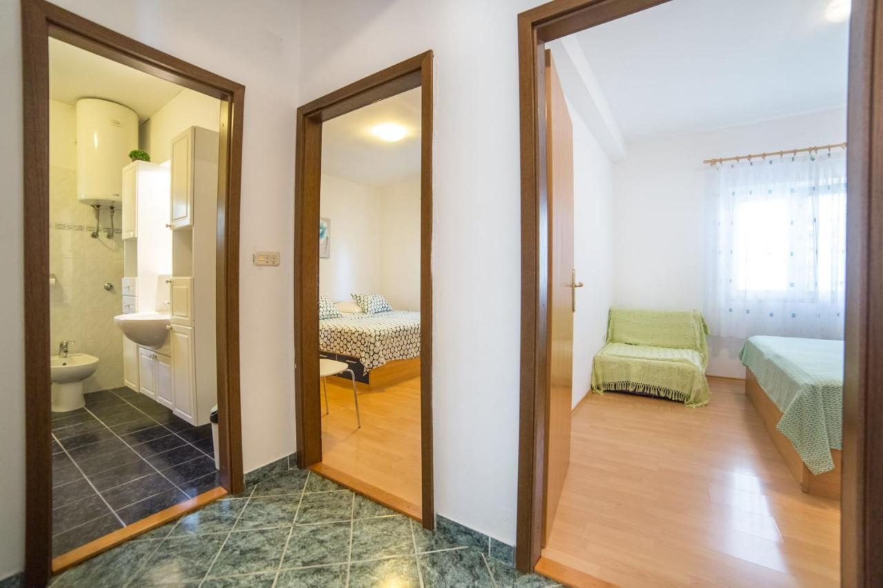 Apartment Jadranka Brist Exterior photo