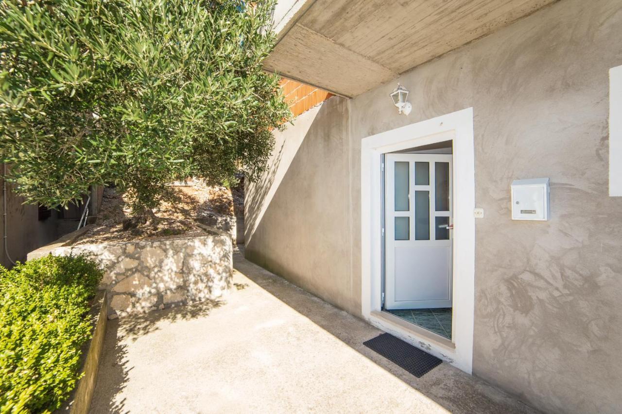 Apartment Jadranka Brist Exterior photo