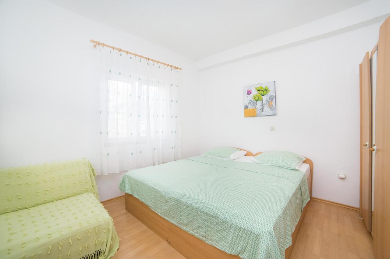 Apartment Jadranka Brist Exterior photo
